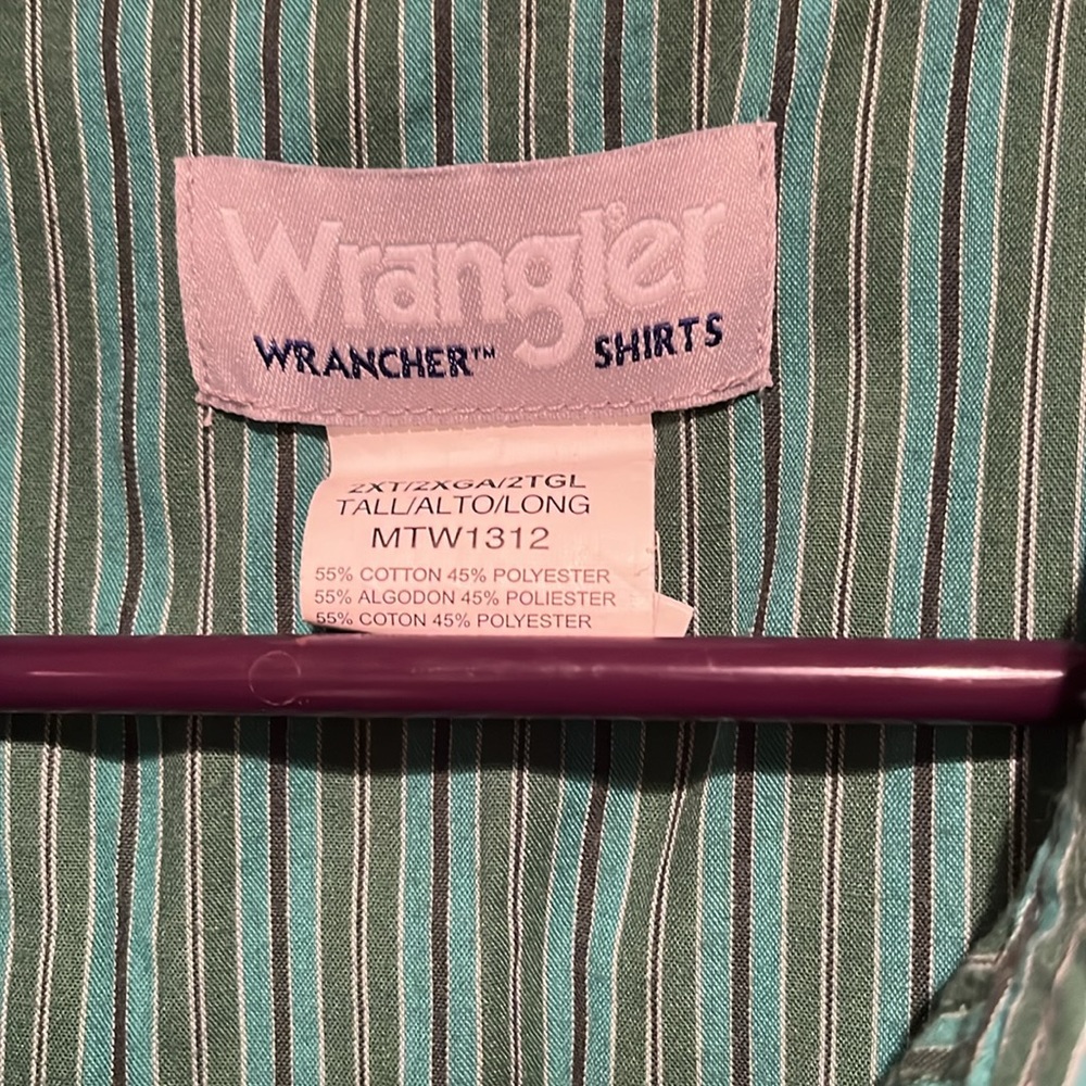 Men’s snap top button down - Picture 2 of 3